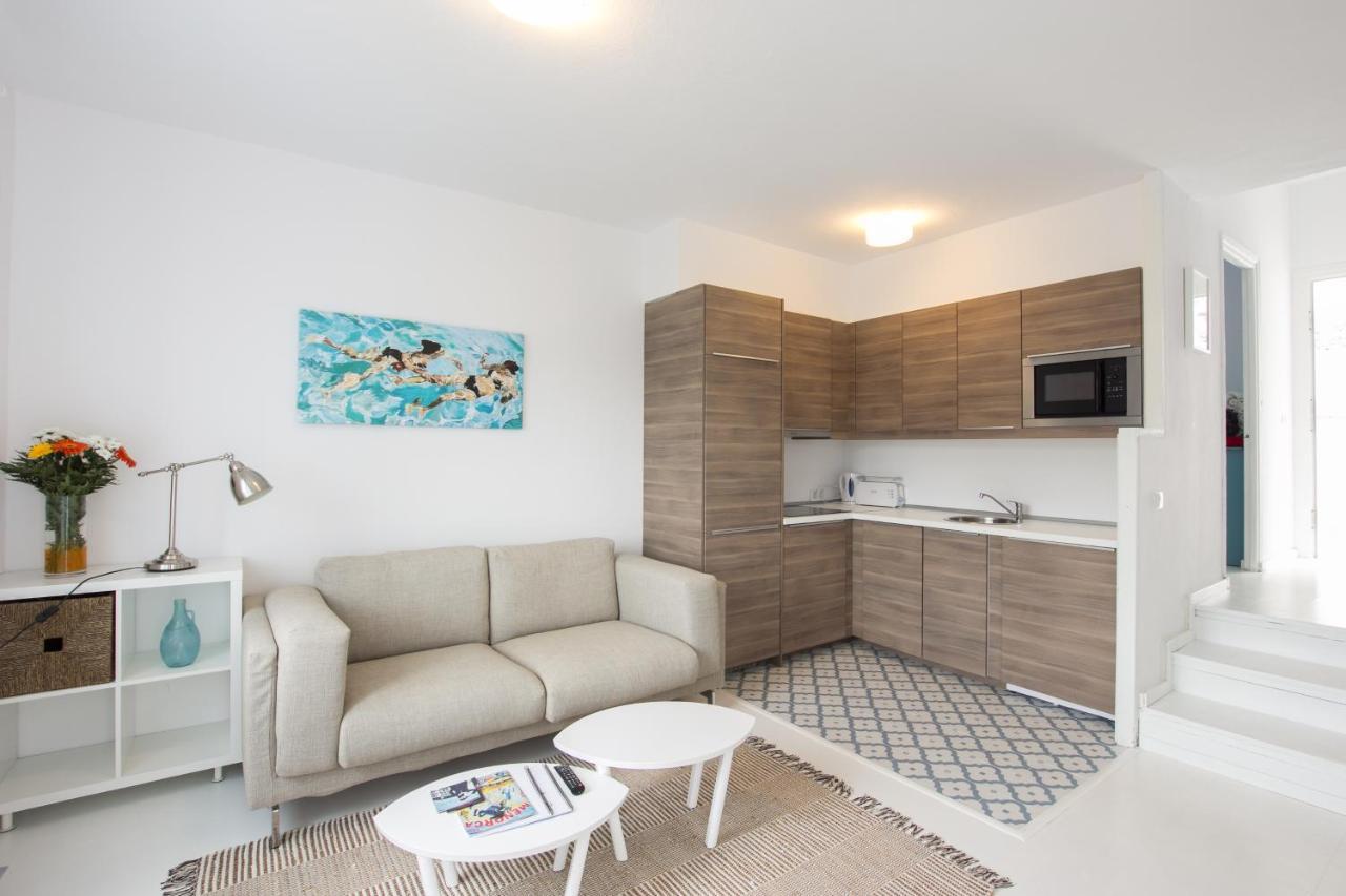 Apartamentos El Rio 卡拉加尔达纳 外观 照片